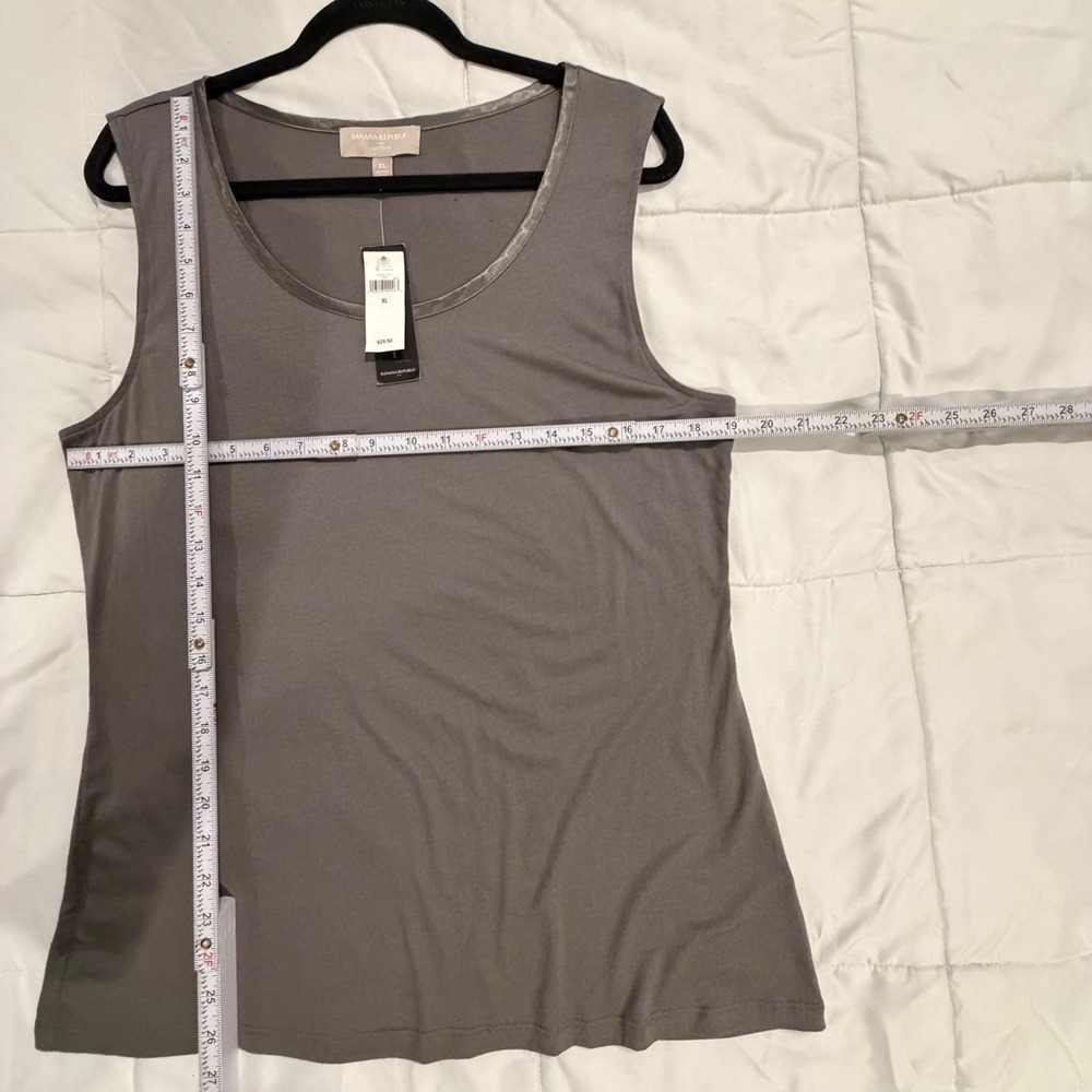 Banana Republic Luxe Touch Tank Top Gray Sleeveless Scoop Neck XL Womens New - Picture 7 of 13
